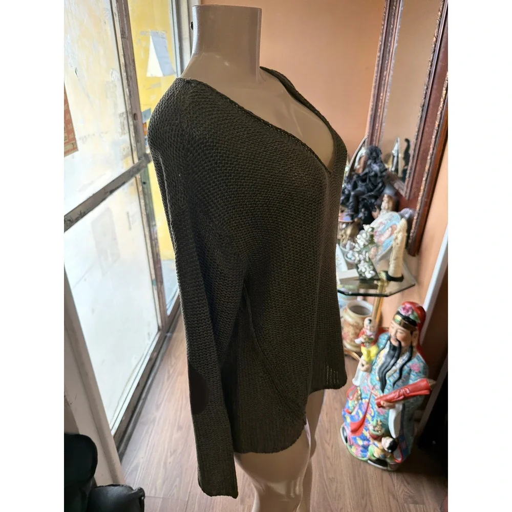 Olive Green Deep V-Neck Loose Knit Sweater‎ with Quilted Elbow Patches Pullover